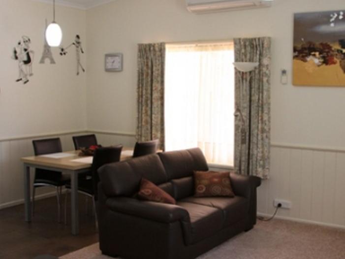 The Birch House - Silver Birches Accommodation Bright Ngoại thất bức ảnh